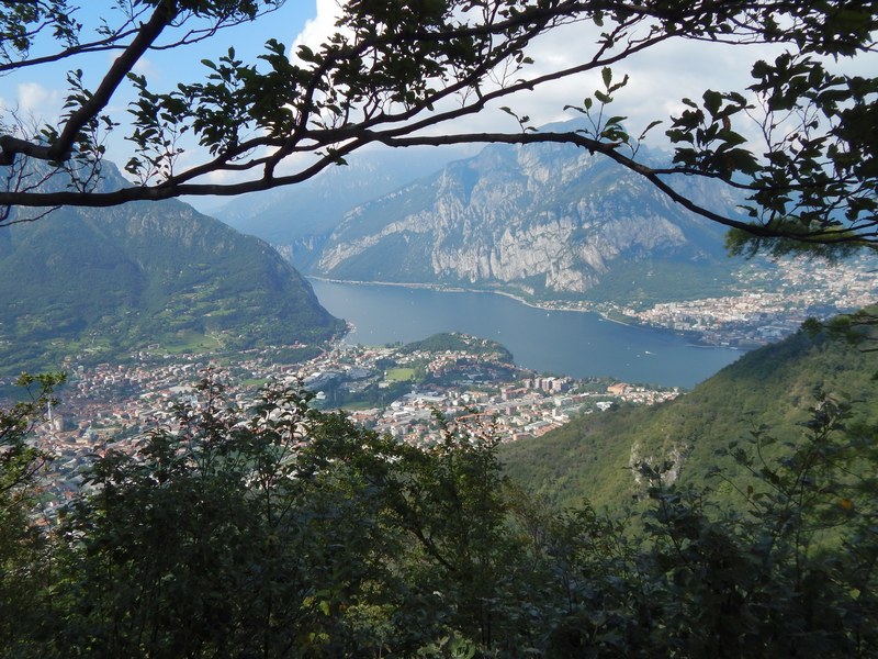 Panorami dal Monte Barro (LC)